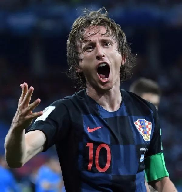 详解棒球规则中的妨碍跑垒防守方无意识位置的惩罚