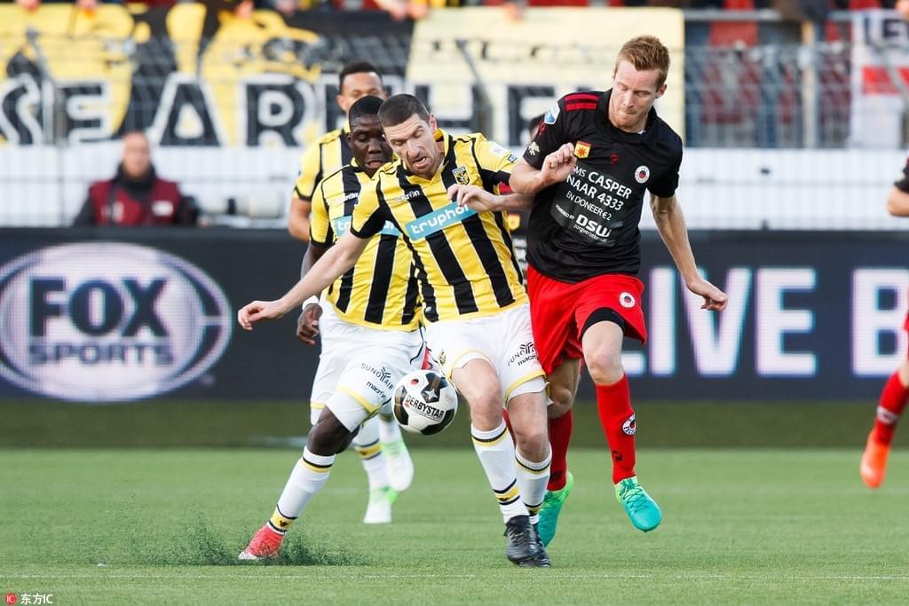 的表现打出 的表现打出